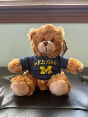 🧸 NWT University of Michigan Bear 🧸